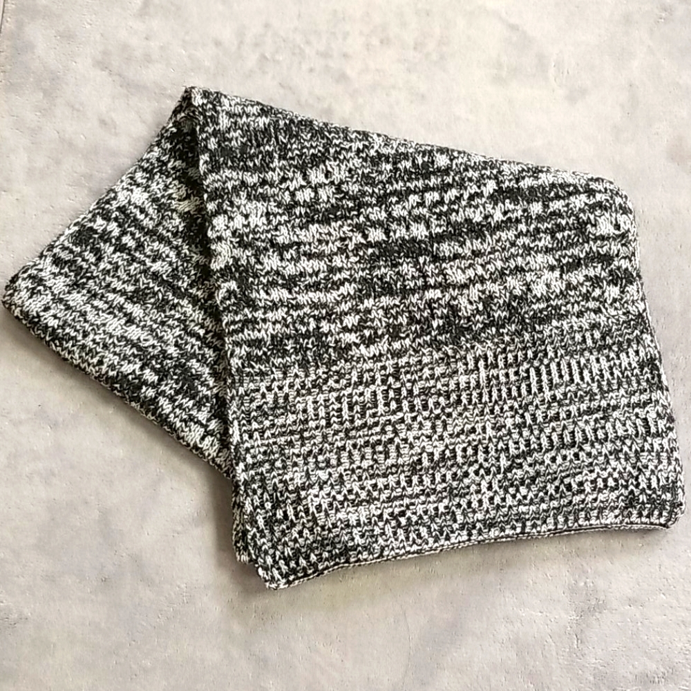 VS scarf